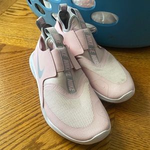 For Sale:  5Y Nike Pink & Grey shoes.  Model # AT4662-609.